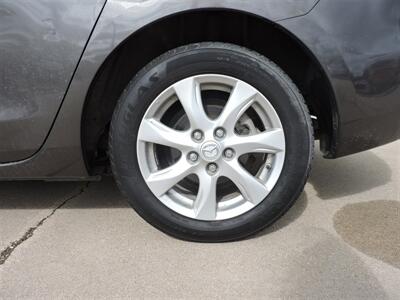 2010 Mazda Mazda3 i Touring   - Photo 8 - Kearney, NE 68847