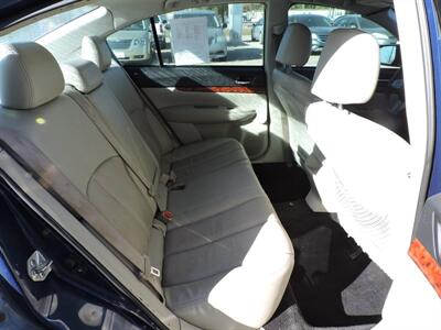 2011 Subaru Legacy 2.5i Limited - Photo 11 - Lexington, NE 68850