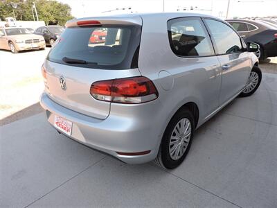 2010 Volkswagen Golf 2.5L PZEV - Photo 5 - Grand Island, NE 68801