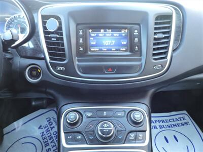 2015 Chrysler 200 C - Photo 17 - Grand Island, NE 68801