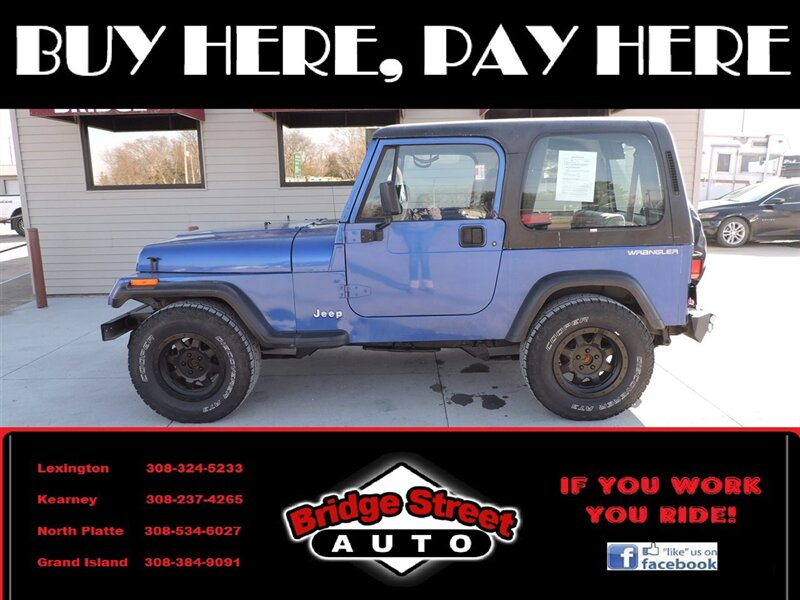 1994 Jeep Wrangler SE   - Photo 1 - Lexington, NE 68850