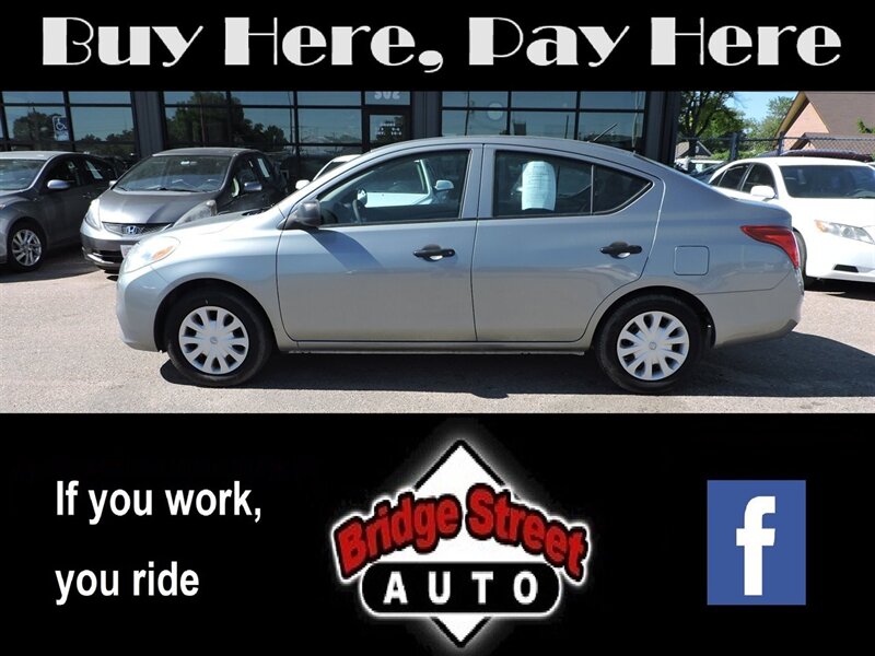 2013 Nissan Versa Sedan S