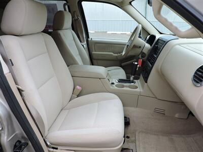 2006 Ford Explorer XLS   - Photo 10 - Kearney, NE 68847