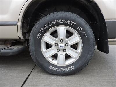 2006 Ford Explorer XLS   - Photo 8 - Kearney, NE 68847