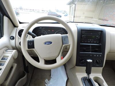 2006 Ford Explorer XLS   - Photo 12 - Kearney, NE 68847