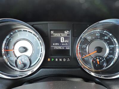 2015 Chrysler Town & Country Touring   - Photo 19 - Lexington, NE 68850