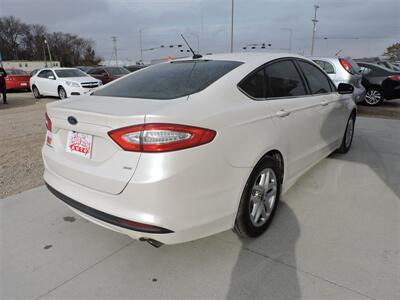 2015 Ford Fusion SE   - Photo 5 - Lexington, NE 68850