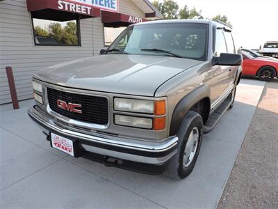 1999 GMC Yukon SLE   - Photo 2 - Lexington, NE 68850