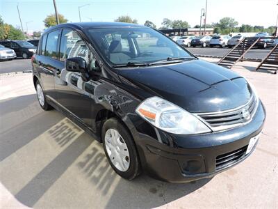 2011 Nissan Versa 1.8 S   - Photo 4 - Grand Island, NE 68801