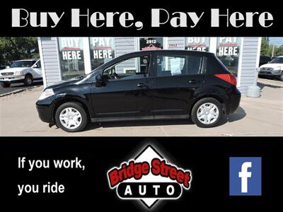 2011 Nissan Versa 1.8 S  