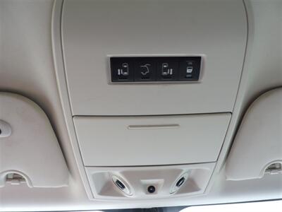2010 Chrysler Town & Country Touring   - Photo 21 - Kearney, NE 68847