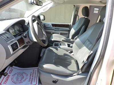 2010 Chrysler Town & Country Touring   - Photo 9 - Kearney, NE 68847