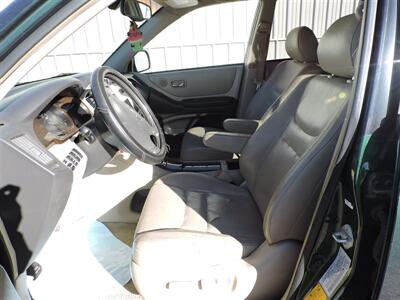 2002 Toyota Highlander   - Photo 9 - Grand Island, NE 68801