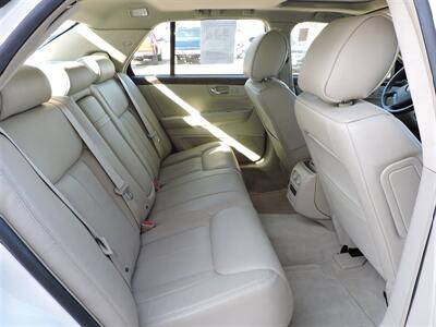 2011 Cadillac DTS Luxury Collection   - Photo 11 - Lexington, NE 68850