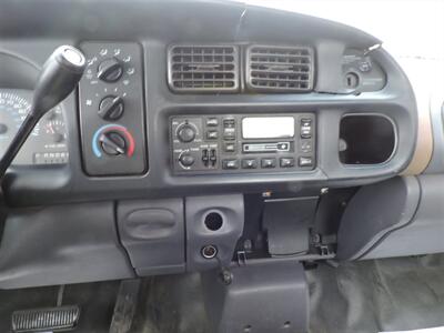 2000 Dodge Ram 1500 WS - Photo 14 - Grand Island, NE 68801