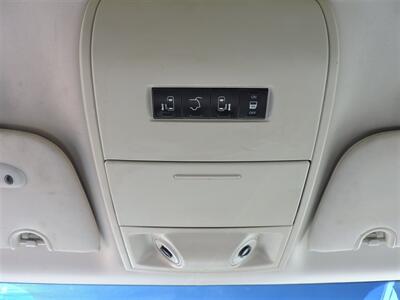 2010 Chrysler Town & Country Touring   - Photo 18 - Grand Island, NE 68801