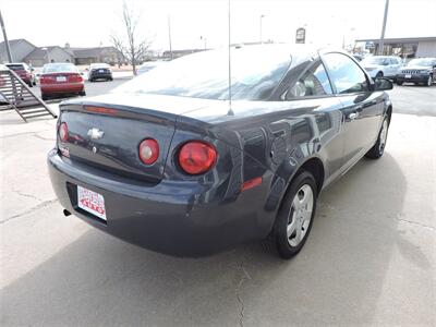 2008 Chevrolet Cobalt LS - Photo 5 - Grand Island, NE 68801