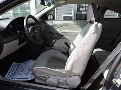 2008 Chevrolet Cobalt LS - Photo 9 - Grand Island, NE 68801