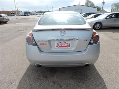 2012 Nissan Altima 2.5   - Photo 6 - North Platte, NE 69101