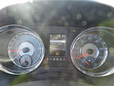 2015 Chrysler Town & Country Touring   - Photo 17 - Grand Island, NE 68801