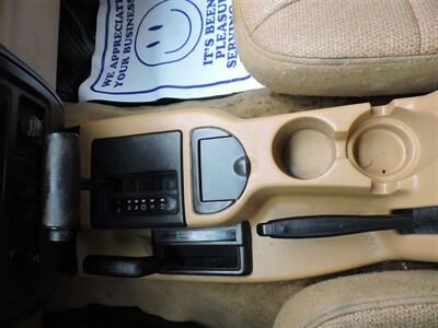 1998 Jeep Cherokee SE   - Photo 15 - Grand Island, NE 68801