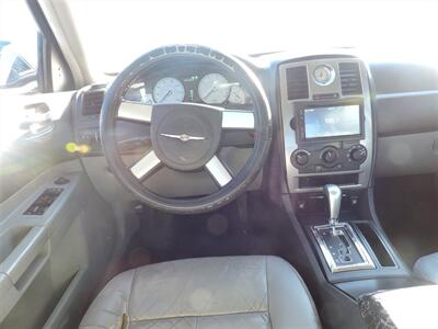 2007 Chrysler 300 Series Touring   - Photo 10 - Lexington, NE 68850