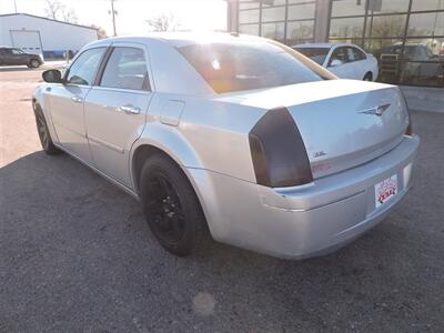 2007 Chrysler 300 Series Touring   - Photo 7 - Lexington, NE 68850