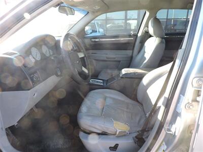 2007 Chrysler 300 Series Touring   - Photo 9 - Lexington, NE 68850