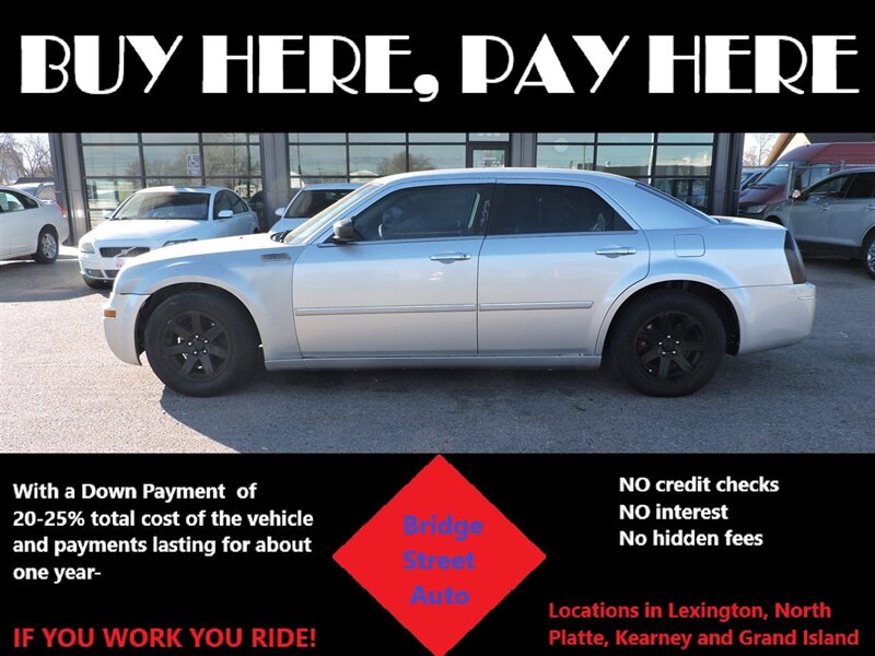 2007 Chrysler 300 Series Touring   - Photo 1 - Lexington, NE 68850