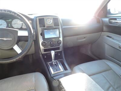 2007 Chrysler 300 Series Touring   - Photo 11 - Lexington, NE 68850