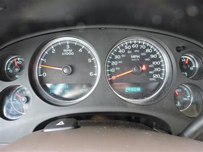 2011 GMC Yukon Denali   - Photo 18 - Lexington, NE 68850