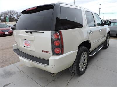 2011 GMC Yukon Denali   - Photo 5 - Lexington, NE 68850