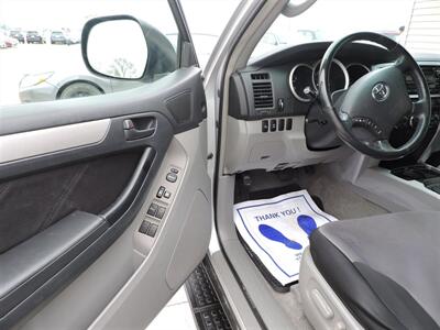 2006 Toyota 4Runner SR5 - Photo 15 - Lexington, NE 68850