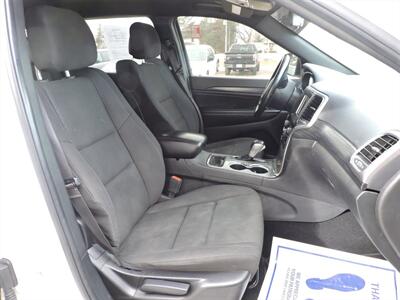 2020 Jeep Grand Cherokee Laredo - Photo 10 - Lexington, NE 68850