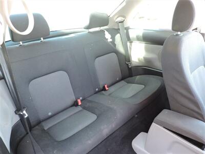 2005 Volkswagen Beetle GLS   - Photo 13 - Grand Island, NE 68801