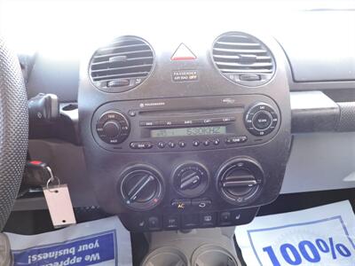 2005 Volkswagen Beetle GLS   - Photo 17 - Grand Island, NE 68801