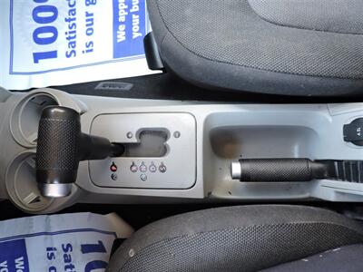 2005 Volkswagen Beetle GLS   - Photo 18 - Grand Island, NE 68801