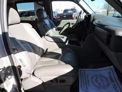 2004 Chevrolet Suburban 1500 LS   - Photo 10 - North Platte, NE 69101