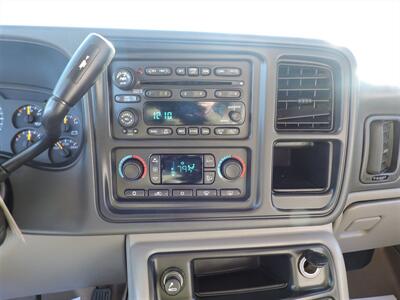 2004 Chevrolet Suburban 1500 LS   - Photo 17 - North Platte, NE 69101
