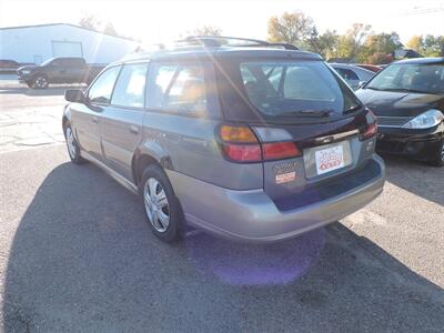 2001 Subaru Outback Limited - Photo 7 - Grand Island, NE 68801