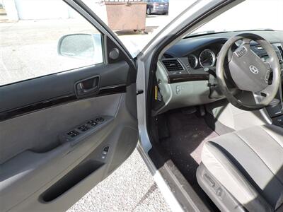 2010 Hyundai SONATA GLS   - Photo 15 - Kearney, NE 68847