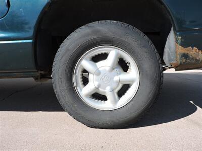 1998 Dodge Dakota - Photo 8 - Lexington, NE 68850