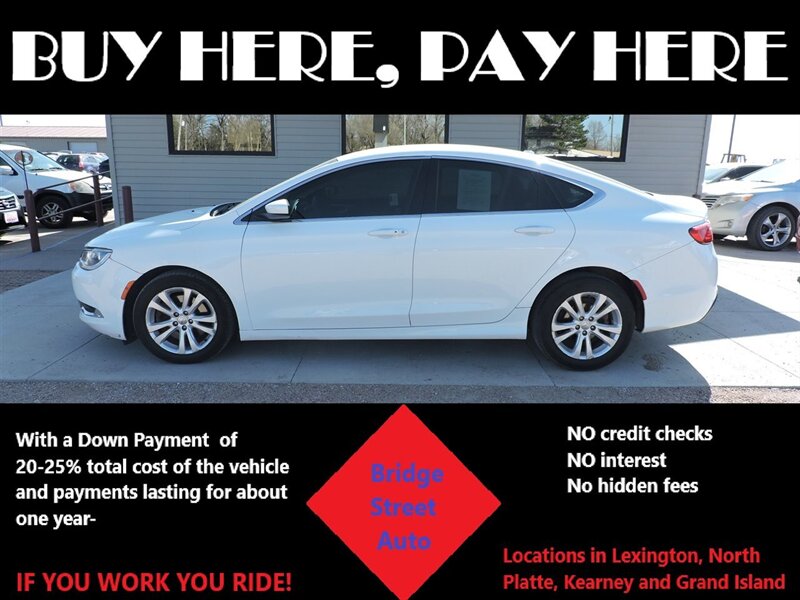 2016 Chrysler 200 Limited  