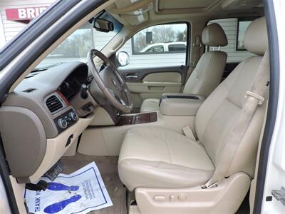 2011 Chevrolet Suburban LTZ - Photo 9 - Lexington, NE 68850