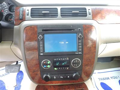 2011 Chevrolet Suburban LTZ - Photo 21 - Lexington, NE 68850