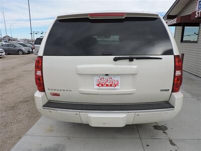 2011 Chevrolet Suburban LTZ - Photo 6 - Lexington, NE 68850