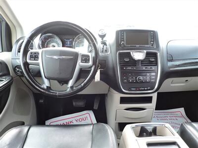 2011 Chrysler Town & Country Touring-L - Photo 10 - Lexington, NE 68850