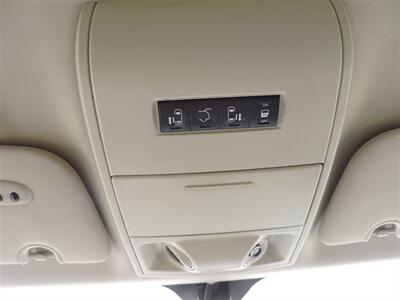 2011 Chrysler Town & Country Touring-L - Photo 20 - Lexington, NE 68850
