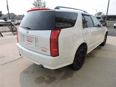 2004 Cadillac SRX   - Photo 5 - Lexington, NE 68850