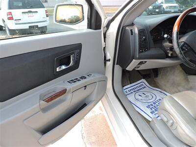 2004 Cadillac SRX   - Photo 15 - Lexington, NE 68850